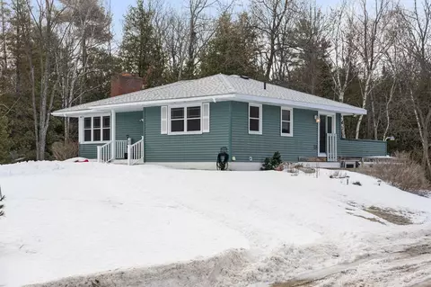 359 W Third, Northport, MI 49670
