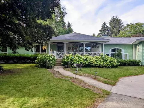 4460 Foxfire, Traverse City, MI 49684