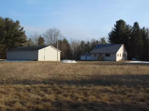 3775 S Eleven Mile, Breckenridge, MI 48615