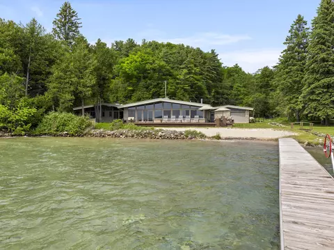 6863 Crystal, Beulah, MI 49617