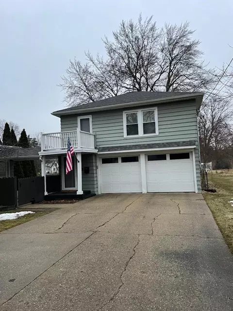 Exterior - 1203 E High, Mount Pleasant, MI 48858 photo 2 of 5