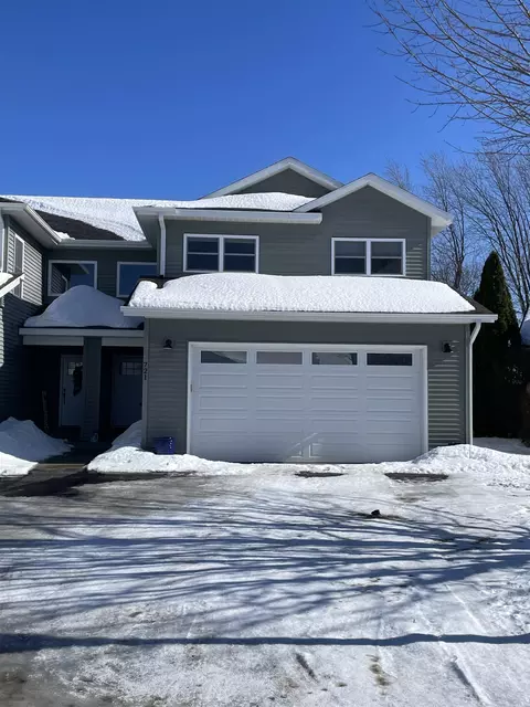721 Eastgate, Traverse City, MI 49686