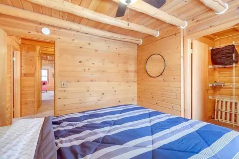Bedroom - 5452 Karlin, Interlochen, MI 49643 photo 6 of 6
