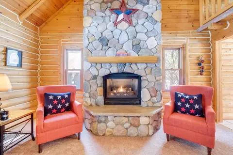 Living - 5452 Karlin, Interlochen, MI 49643 photo 5 of 6