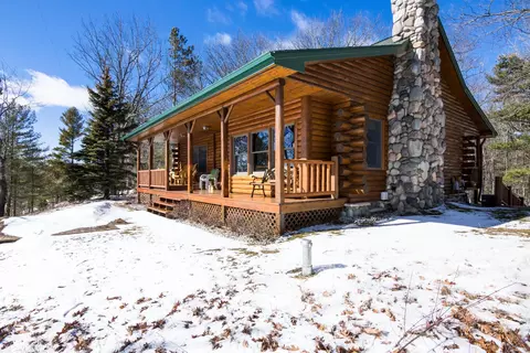 4339 N Scenic, Honor, MI 49640