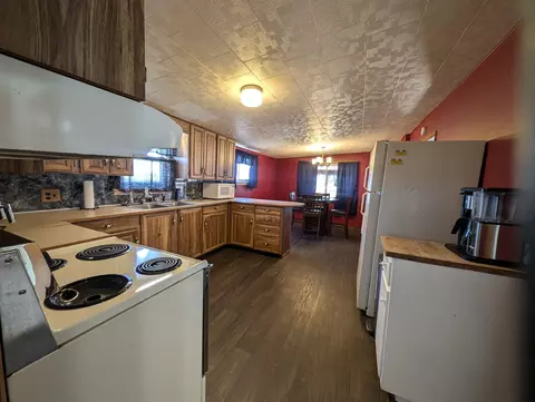 5401 E Surrey, Clare, MI 48617 photo 6