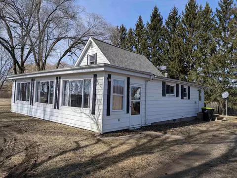 5401 E Surrey, Clare, MI 48617 photo 2