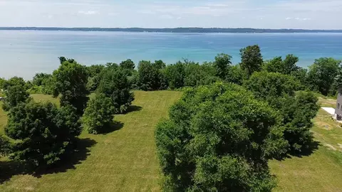 00 Bayridge, Williamsburg, MI 49690