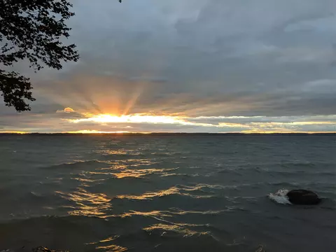 2725 Shore Wood, Traverse City, MI 49686