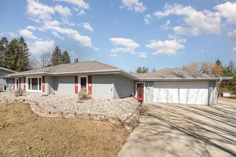 Exterior - 525 Norton Gibbs, Ithaca, MI 48847 photo 9 of 10