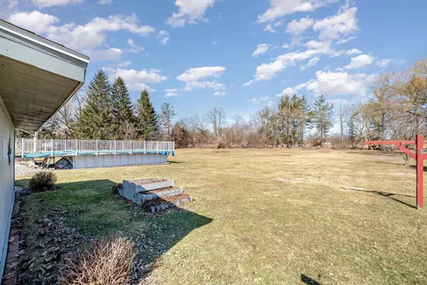 Exterior - 525 Norton Gibbs, Ithaca, MI 48847 photo 5 of 10