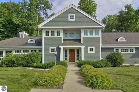 1116 Wayne, Traverse City, MI 49684