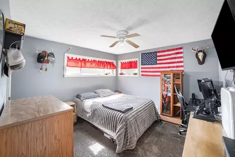 Bedroom - 618 S Jeffery, Ithaca, MI 48847 photo 3 of 5
