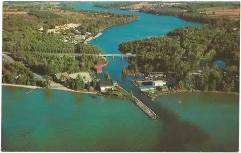 9059 Clam Lk #18 & 19 : 18/19, Bellaire, MI 49615