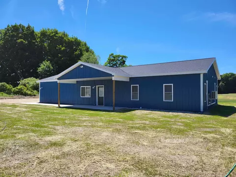 556 S Eldridge, Benzonia, MI 49616