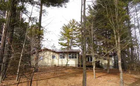 5599 E State, Hale, MI 48739