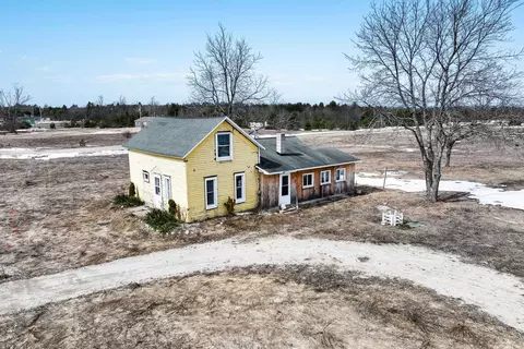 17140 Honor, Interlochen, MI 49643