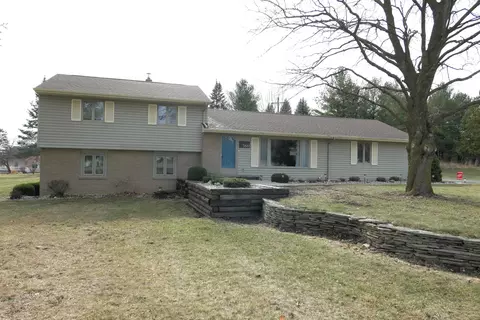 5661 Golfridge, Alma, MI 48801