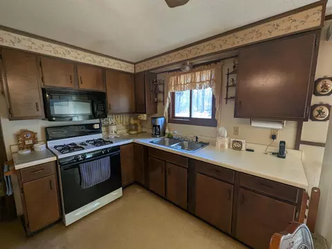 5300 E 13th, Au Gres, MI 48703 photo 13