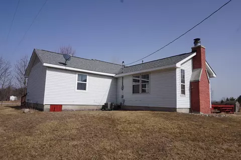 Exterior - 1758 Manor, Au Gres, MI 48703 photo 10 of 15