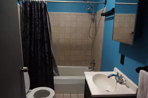 Bath - 1758 Manor, Au Gres, MI 48703 photo 1 of 4