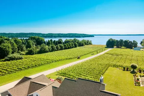 4300 Happy Hour, Traverse City, MI 49686