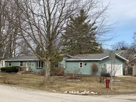 204 1st, Elk Rapids, MI 49629