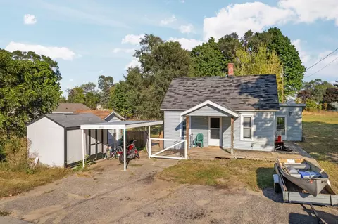 1611 Ewing, Grawn, MI 49637