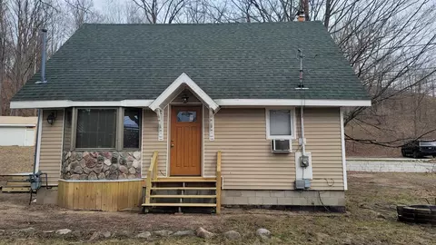 1880 W Hammond, Traverse City, MI 49686