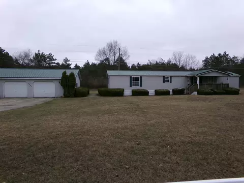 3104 N Lumberjack, Riverdale, MI 48877