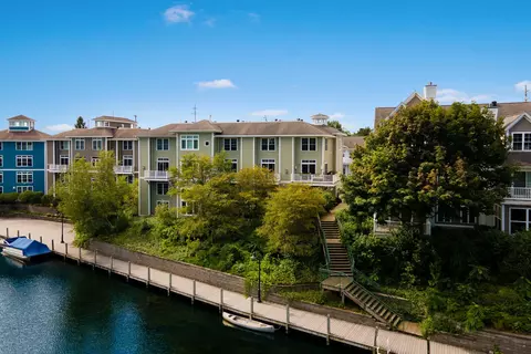 243 Midtown #40, Traverse City, MI 49684