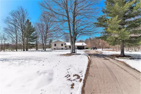 3134 Azalea, Interlochen, MI 49643 photo 30