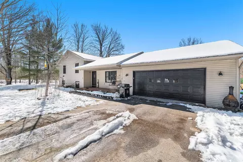 3134 Azalea, Interlochen, MI 49643 photo 31
