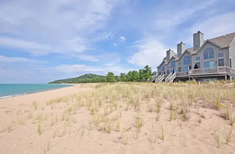 2 Shoreside #2C, Glen Arbor, MI 49636
