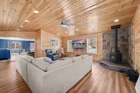 879 S 35, Cadillac, MI 49601