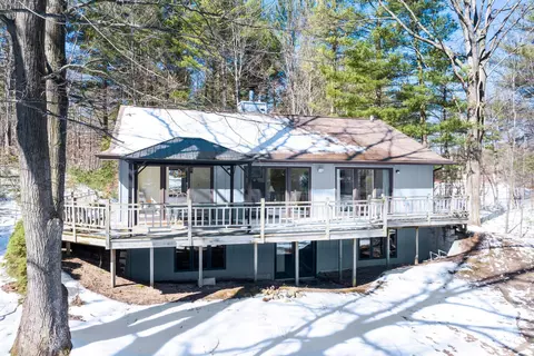 2449 Mcnab, Traverse City, MI 49696