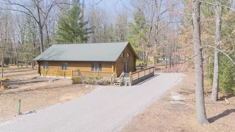 807 Deer, Prudenville, MI 48651