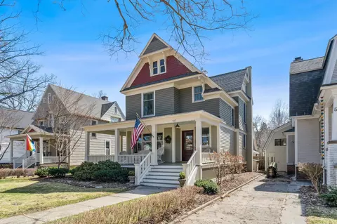 517 Sixth, Traverse City, MI 49684