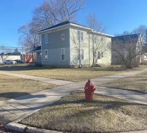 322 N Arnold #2, Mount Pleasant, MI 48858