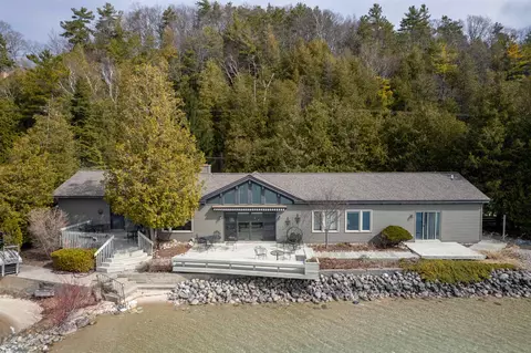 1137 Crystal, Frankfort, MI 49635