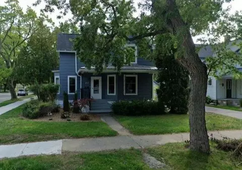 403 W 11th, Traverse City, MI 49684