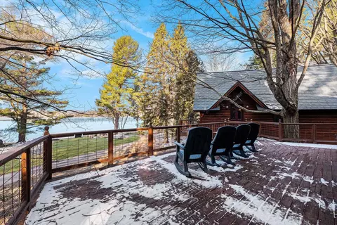 19919 Skunk Holw, Lake Ann, MI 49650