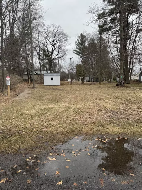 6830 W Redman, Lake City, MI 49651