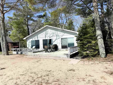 4163 S Us-23, Greenbush, MI 48738