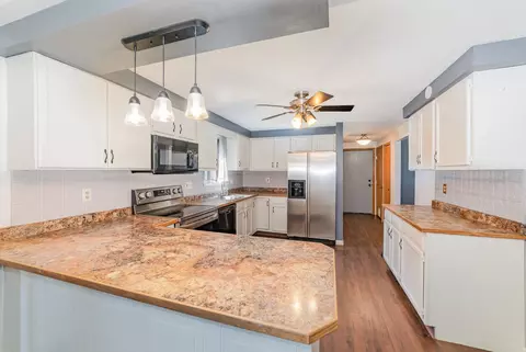 Kitchen - 5198 Jonathon, Mount Pleasant, MI 48858 photo 2 of 2