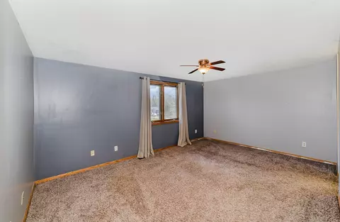 Bedroom - 5198 Jonathon, Mount Pleasant, MI 48858 photo 1 of 5