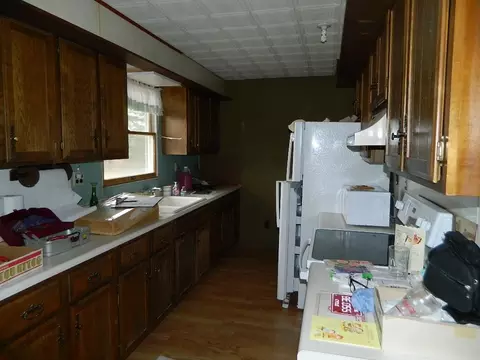 Kitchen - 5735 Parker, Gladwin, MI 48624 photo 1 of 1