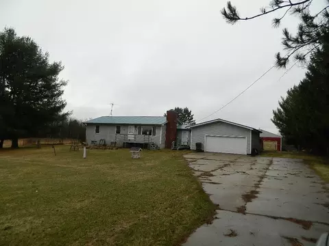Exterior - 5735 Parker, Gladwin, MI 48624 photo 2 of 9