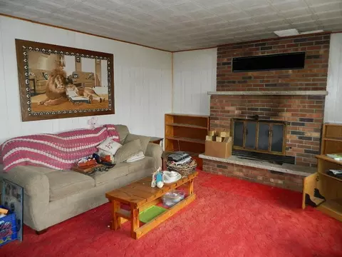 Living - 5735 Parker, Gladwin, MI 48624 photo 2 of 2
