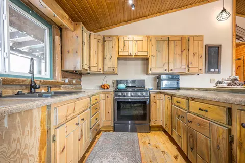 Kitchen - 6004 N Greenway, Frederic, MI 49733 photo 3 of 3